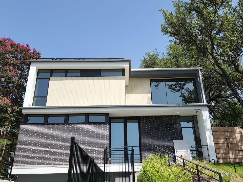 Seamless Box Gutter - Modern Home